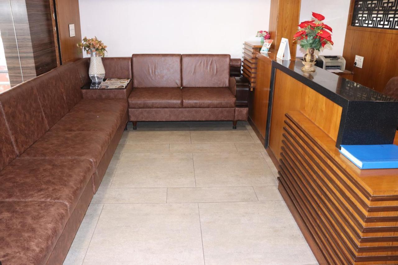 Hotel Holiday Pride Aurangabad  Exterior photo